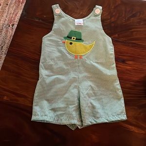 Short Jon Jon with Chick